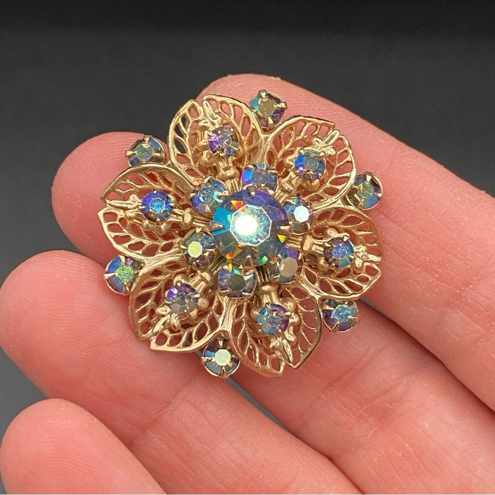 Vintage Austrian Crystal 40s/50s Retro Sparkly Brooch